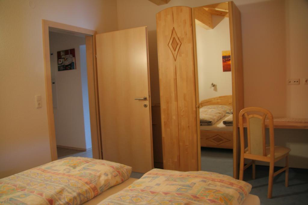 Haus Barbara Breuer Διαμέρισμα Neukirchen am Großvenediger Δωμάτιο φωτογραφία